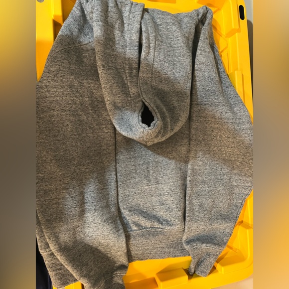 Old navy mens sweatsuit. Hoodie & Sweatpants. Small. Grey heather. Used. - Picture 6 of 10